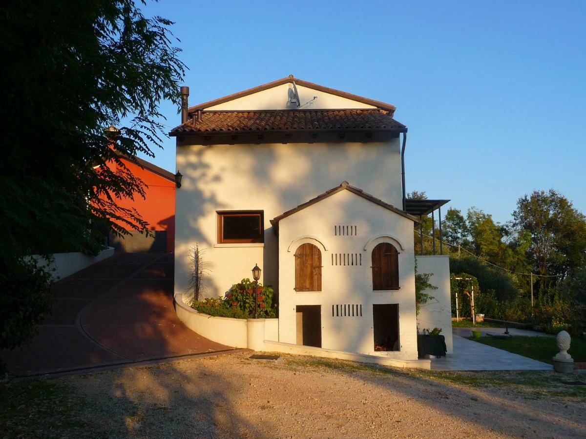 Podere Di Costabella 科内利亚诺 外观 照片